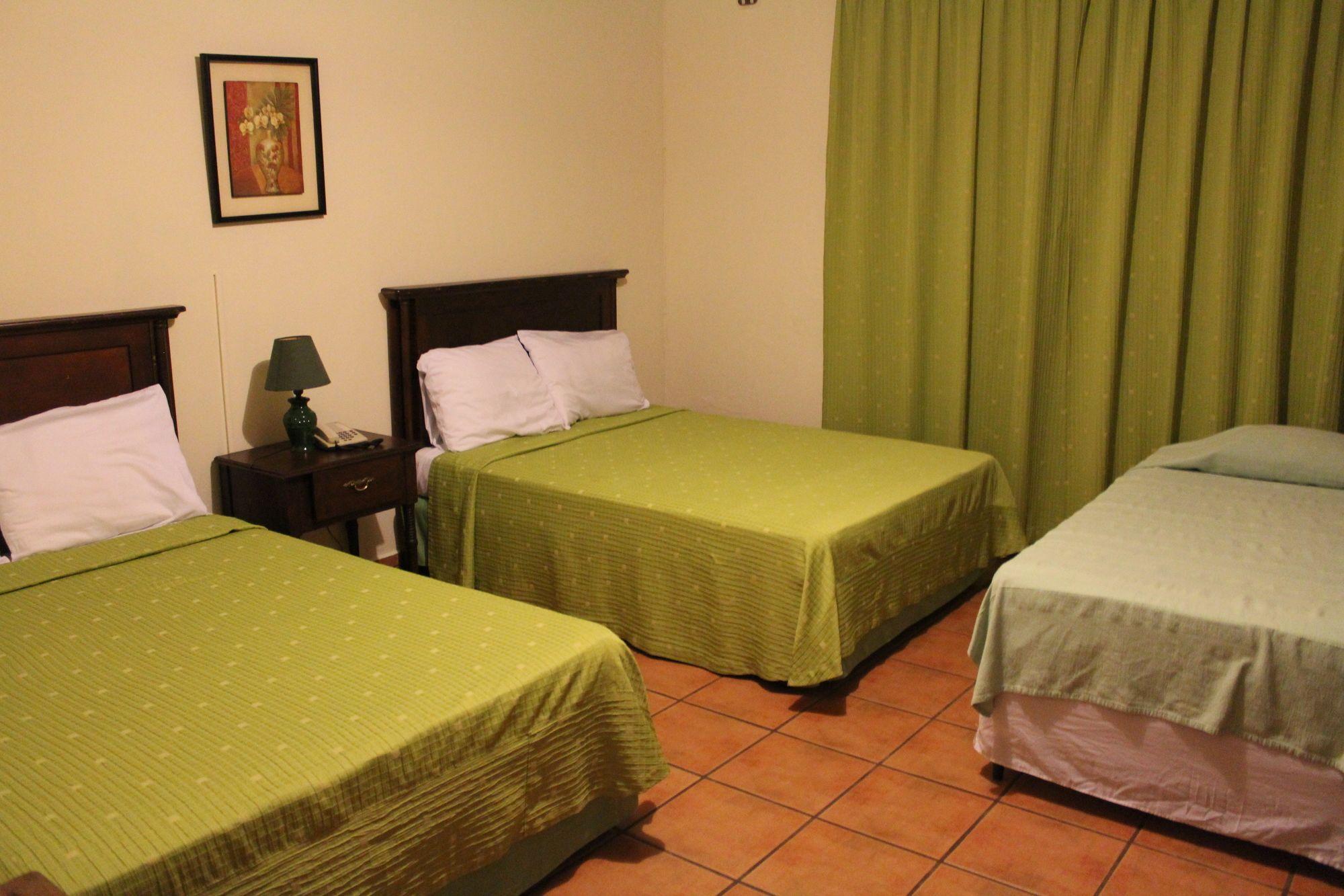 Hotel La Del Rey Primero 3*