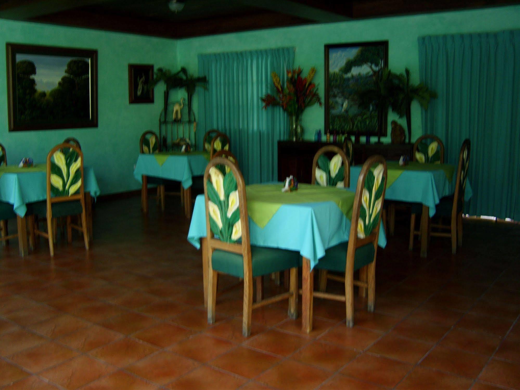 Hotel La Del Rey Primero San Salvador