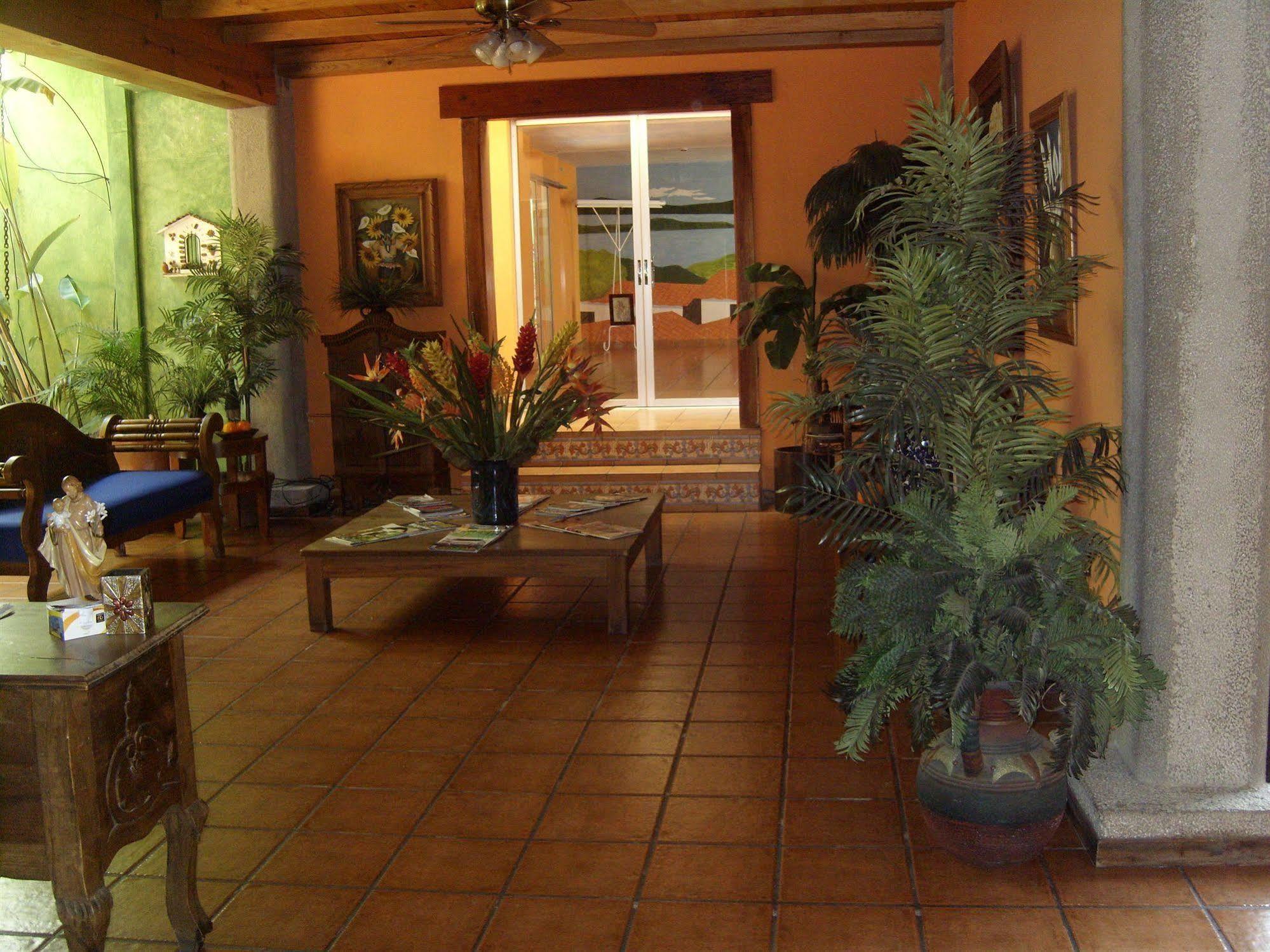 Hotel La Del Rey Primero San Salvador