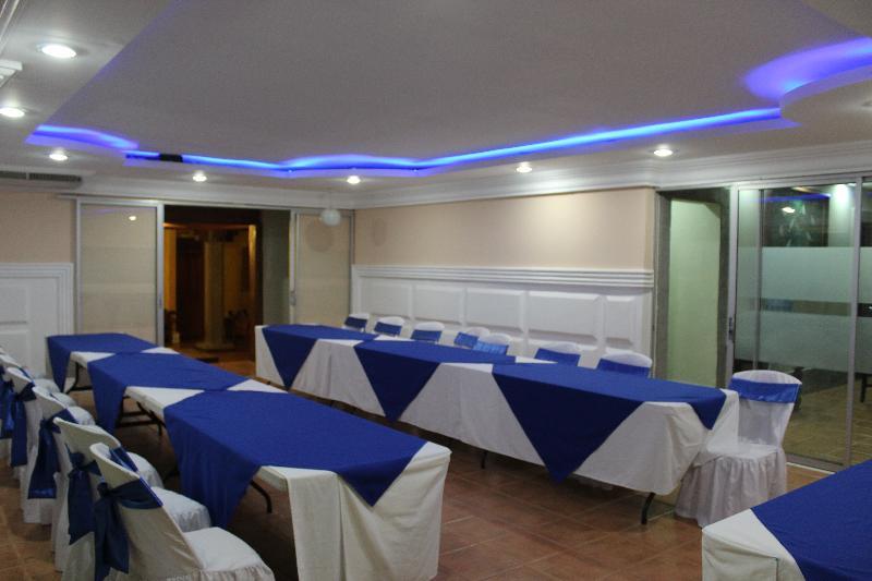 Hotel La Del Rey Primero San Salvador